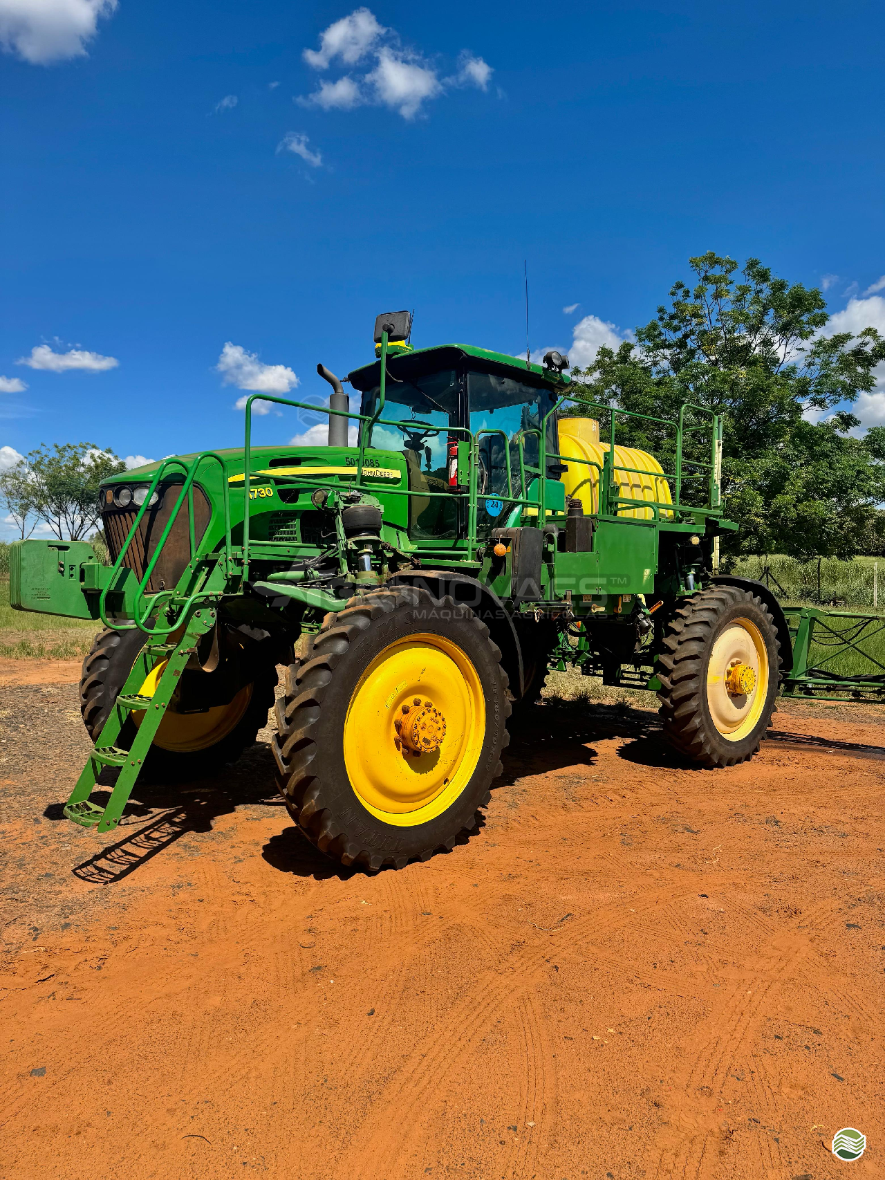 PULVERIZADOR JOHN DEERE JOHN DEERE 4730 Tração 4x4 Agro Novaes Máquinas Agrícolas FERNANDOPOLIS SÃO PAULO SP